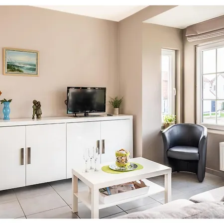 Les Trois Moineaux *